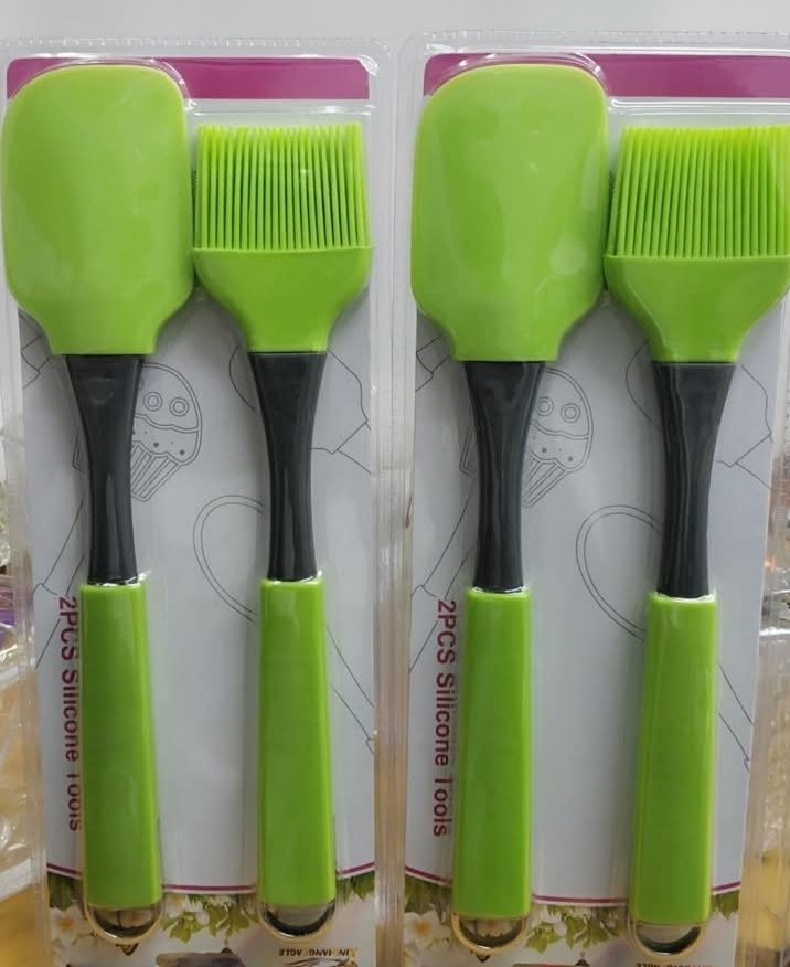Silicone brush and espetiola set